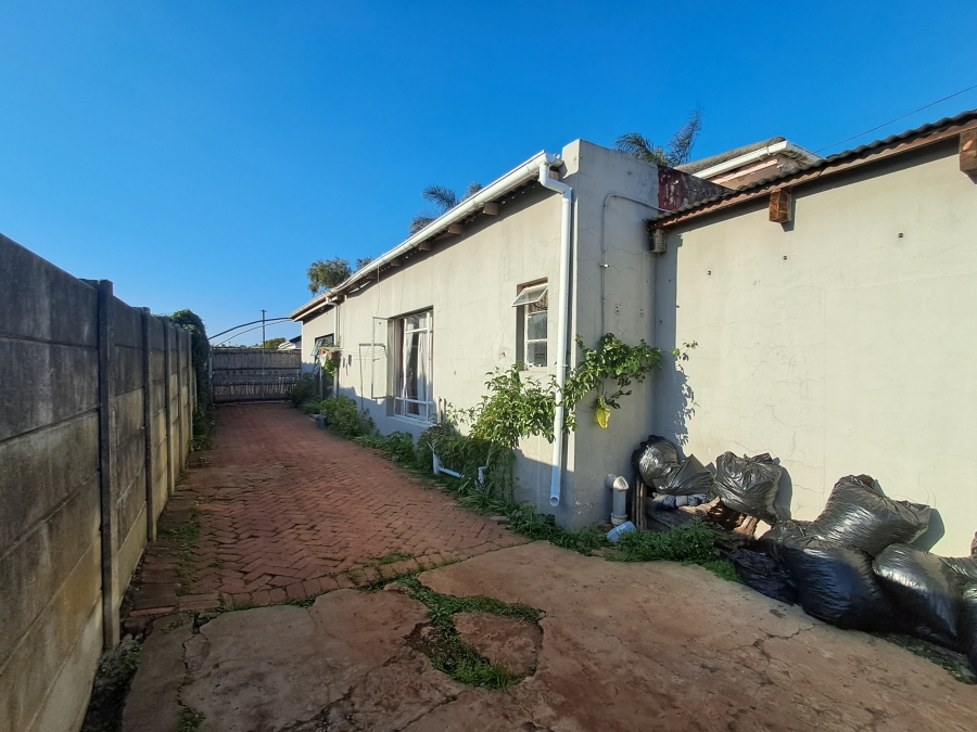 4 Bedroom Property for Sale in Van Riebeeck Hoogte Eastern Cape
